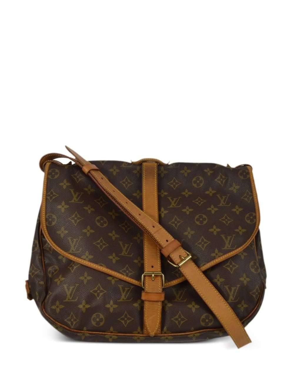 Sac porté Louis Vuitton Monogram