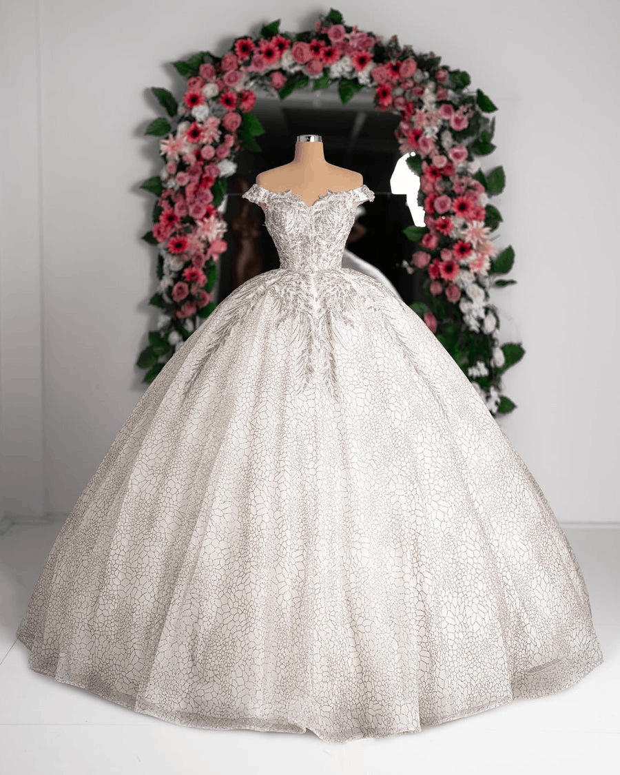 Robe de mariée à épaules dénudées et paillettes Tiola